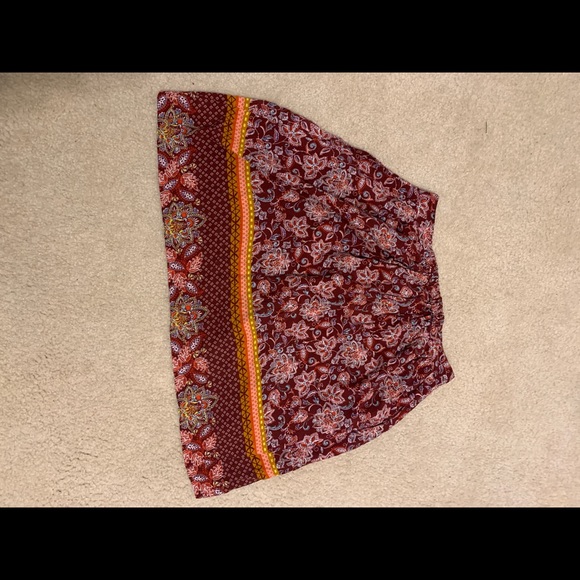 Floral skirt - Picture 2 of 3